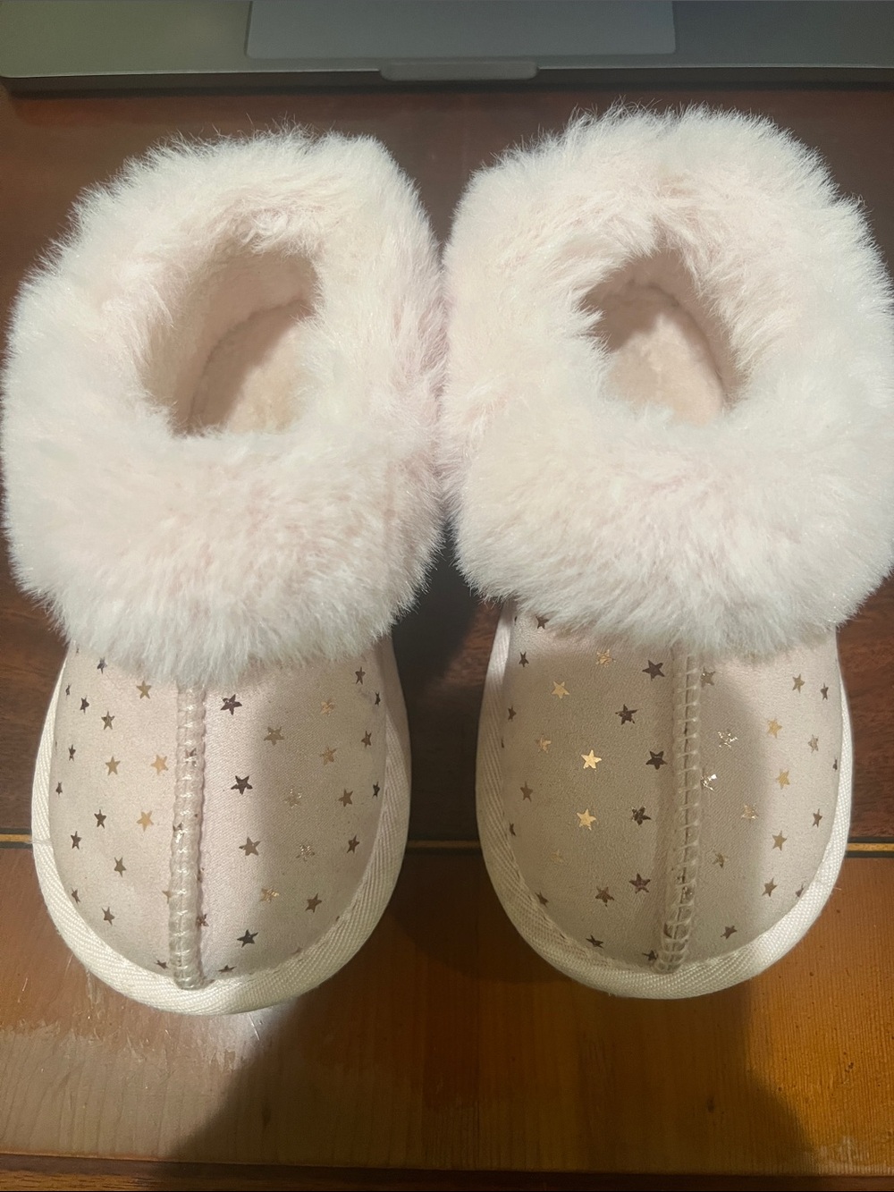Cat & Jack Pink Star Faux-Fur Kids Slippers